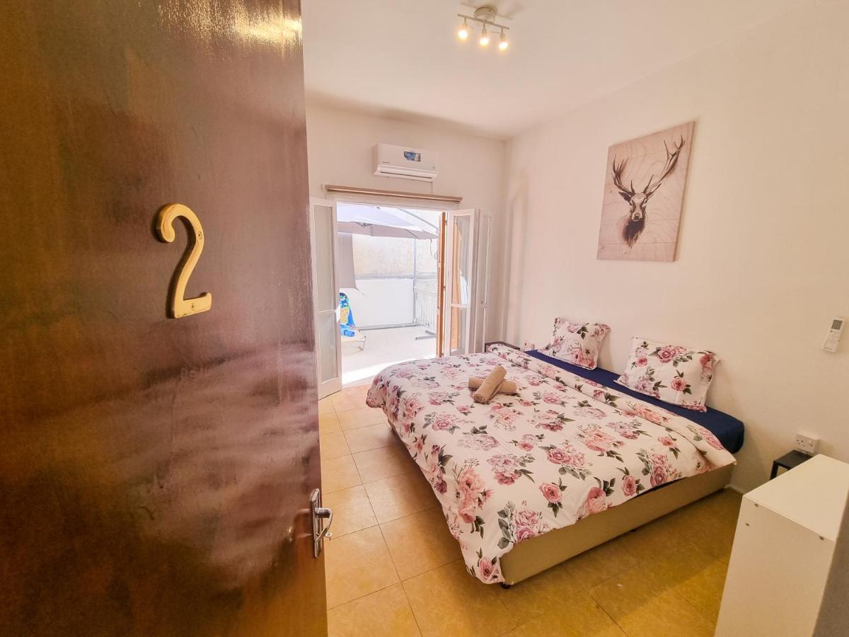 Citycenter Rooms Next To The Beach Larnaca Extérieur photo